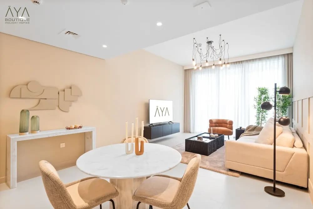 Aya - Outstanding 1BR Apartment With Amazing Creek Views - main photo