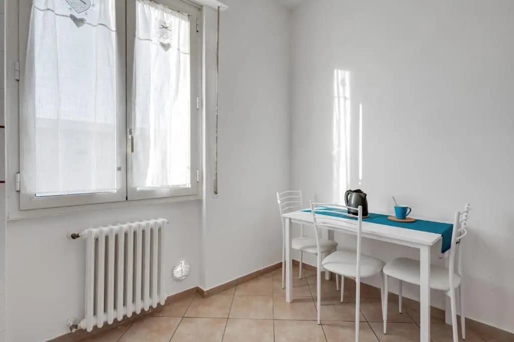 Lulli Cozy Apartment with Balcony - photo 8