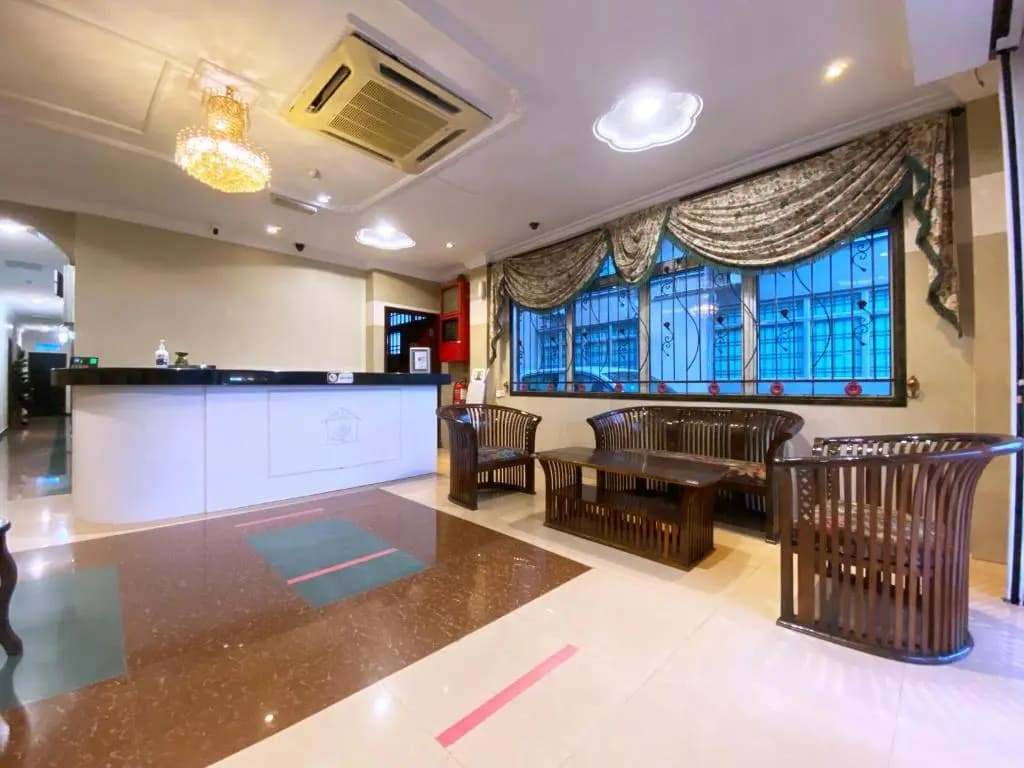 Mr Hotel Nusa Bestari - photo 5
