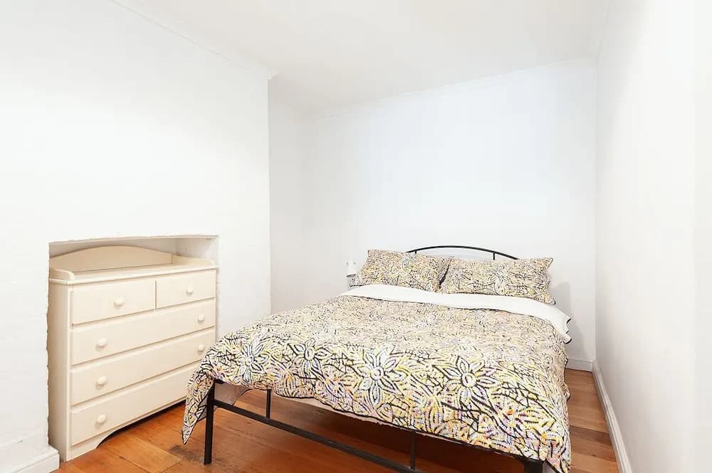 Charming Centrally Located 2 Bedroom Accommodation - main photo