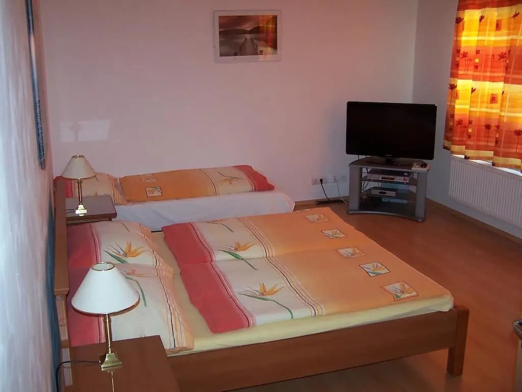 Akácia Apartman - photo 4