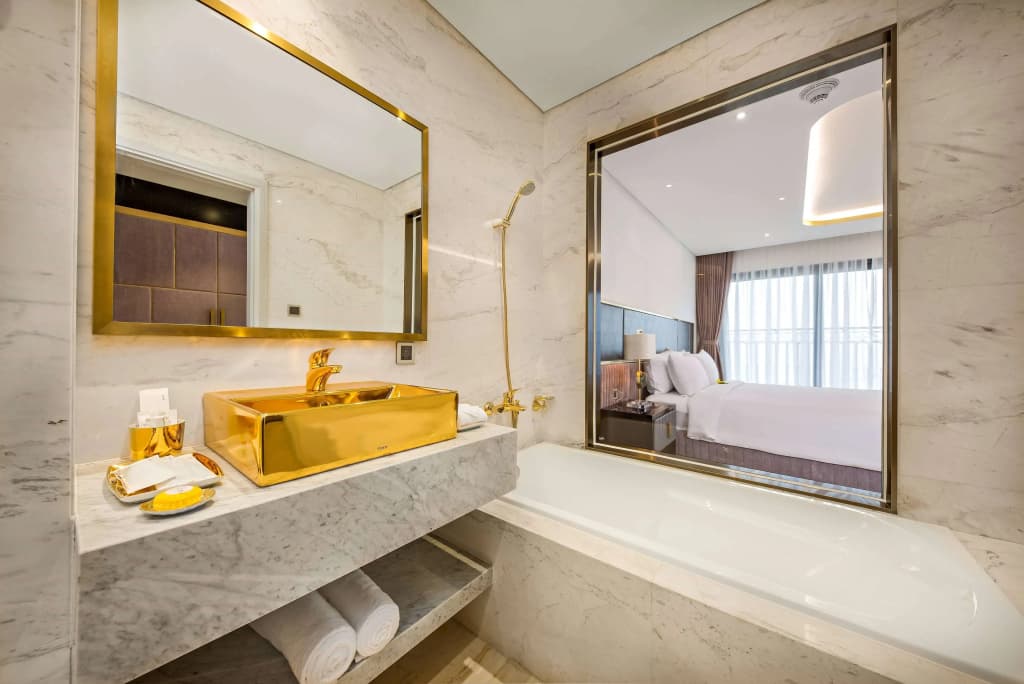 Wyndham Danang Golden Bay - photo 10