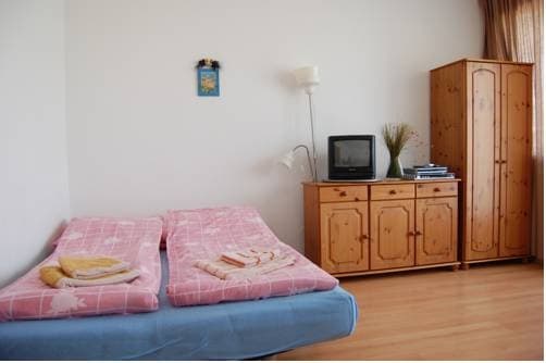 Bronson Apartman - photo 2