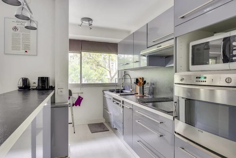Modern 1bedroom Flat With Terrace in Trendy Paris XI - photo 13