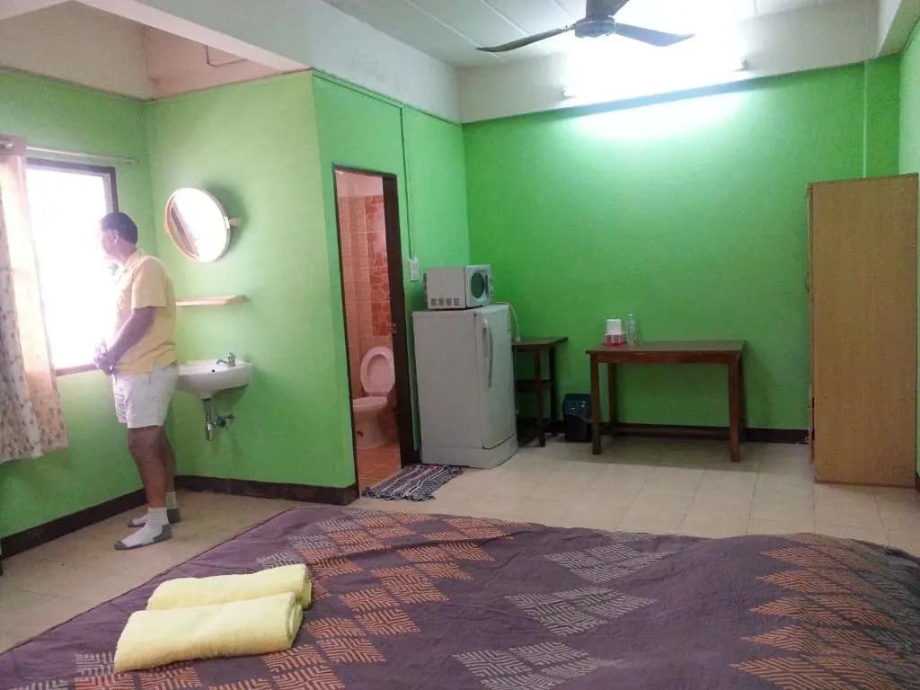 Roong-Arun Apartment - photo 8