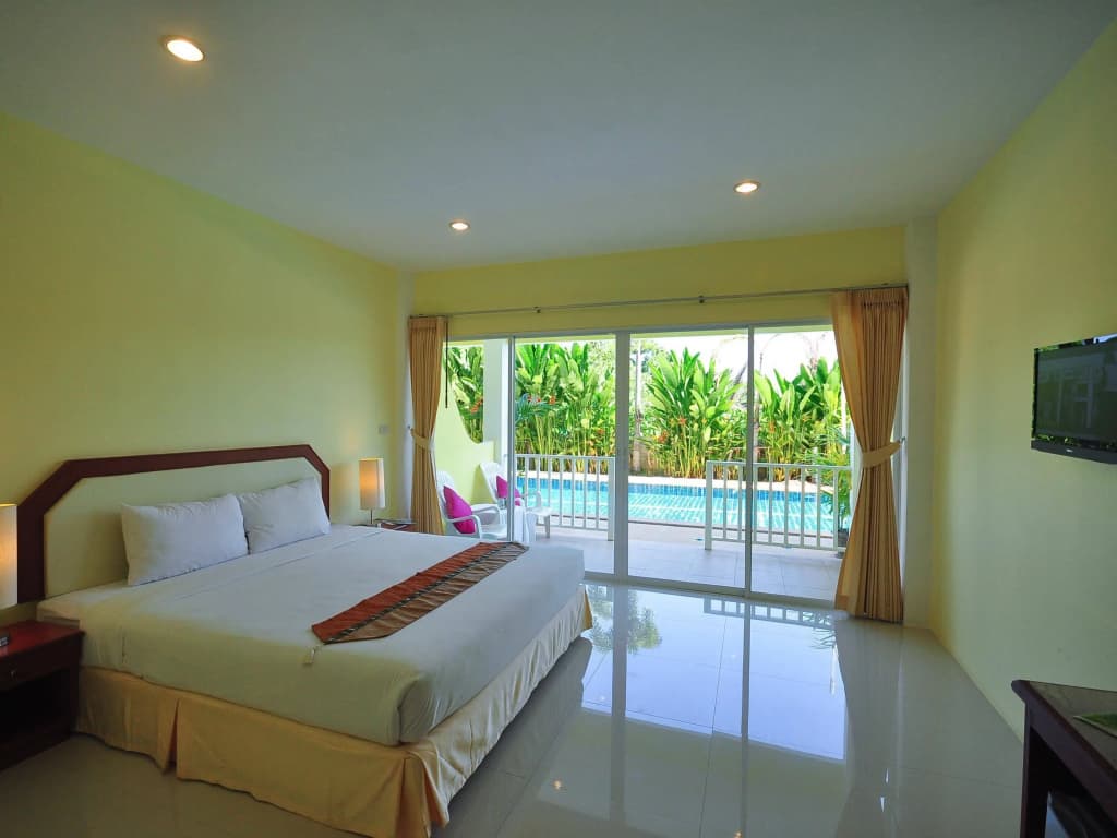 Phuket Airport Sonwa Resort - photo 2