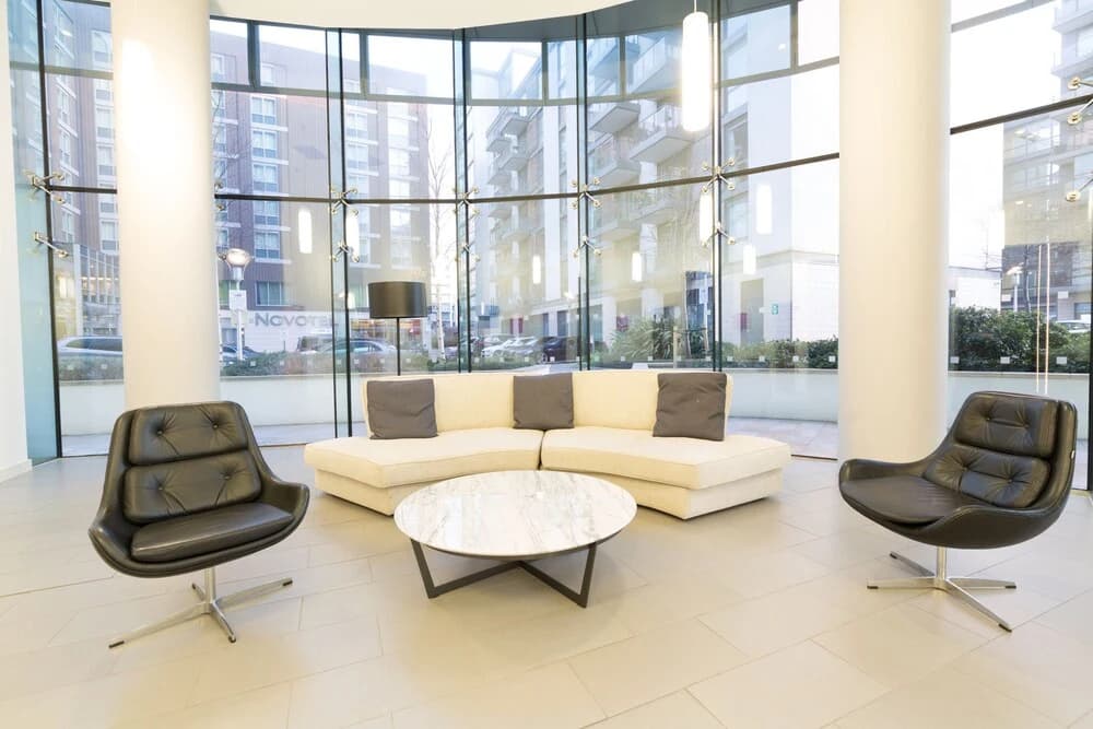 2Bed 2Bath Penthouse - photo 2