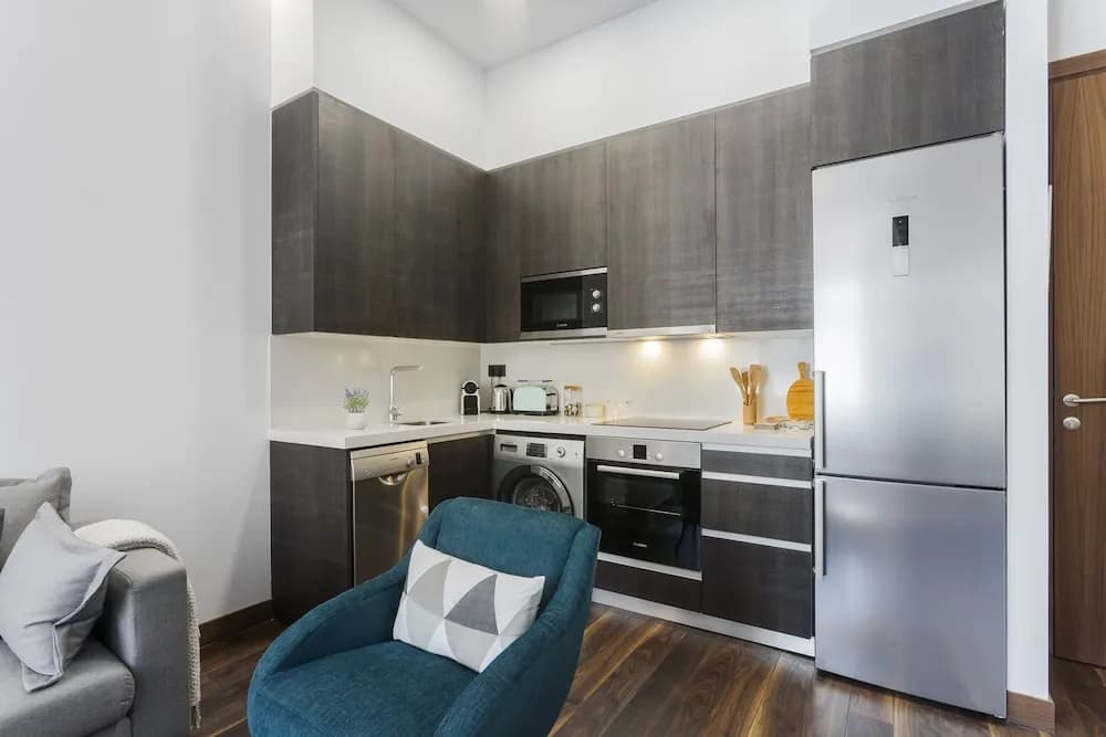 Dobo Rooms - Gran Via I Apartment - photo 17
