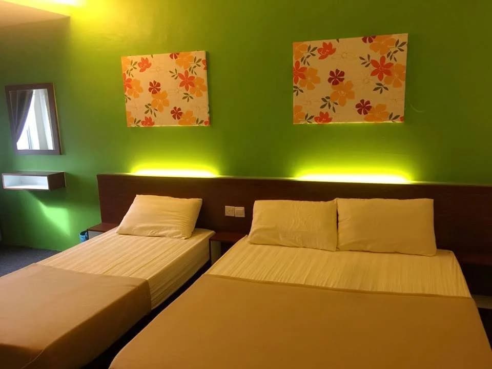Ilyasa Hotel - photo 4