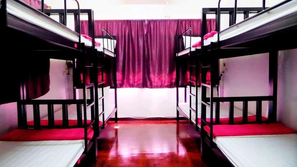 Home Hug Hostel - Adults - photo 10