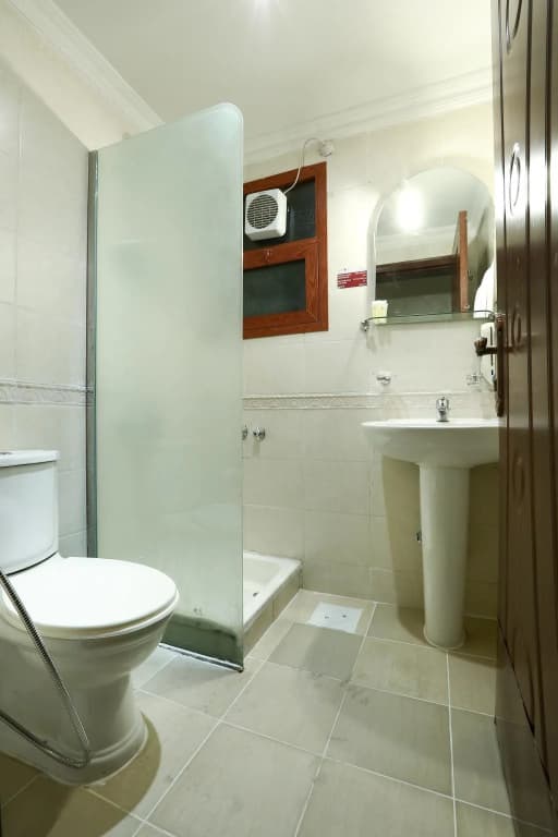 La Villa Suites Hotel - photo 9