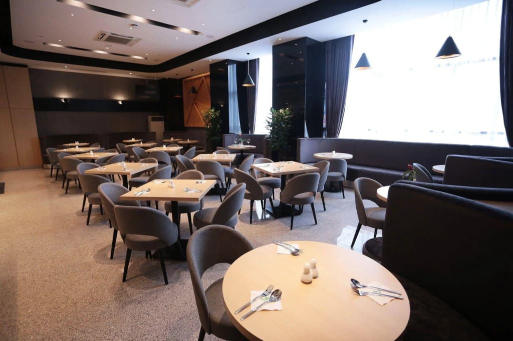 Imperial Riverbank Hotel Kuching - photo 12