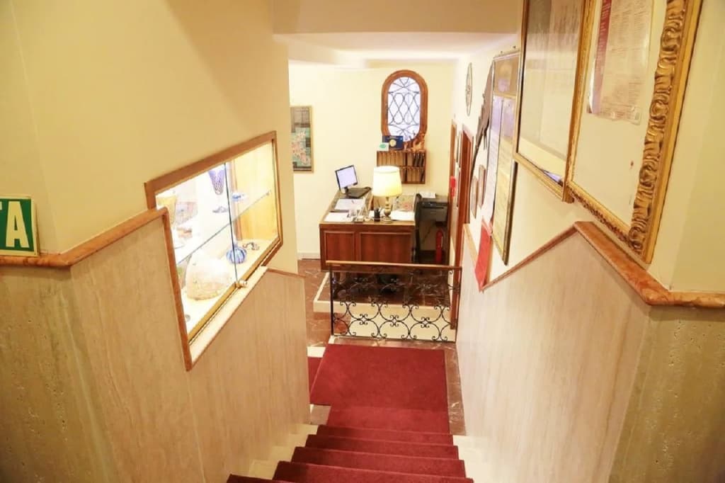 Tivoli Hotel - photo 9