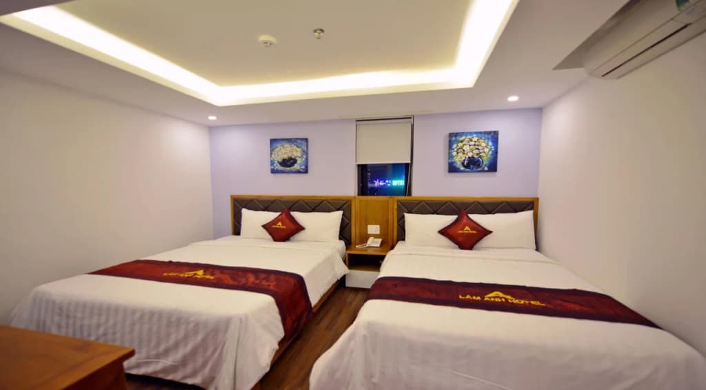 La Beach Hotel - photo 25