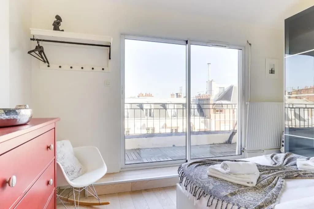 Eiffel Tower View Terrace Apartment - photo 4