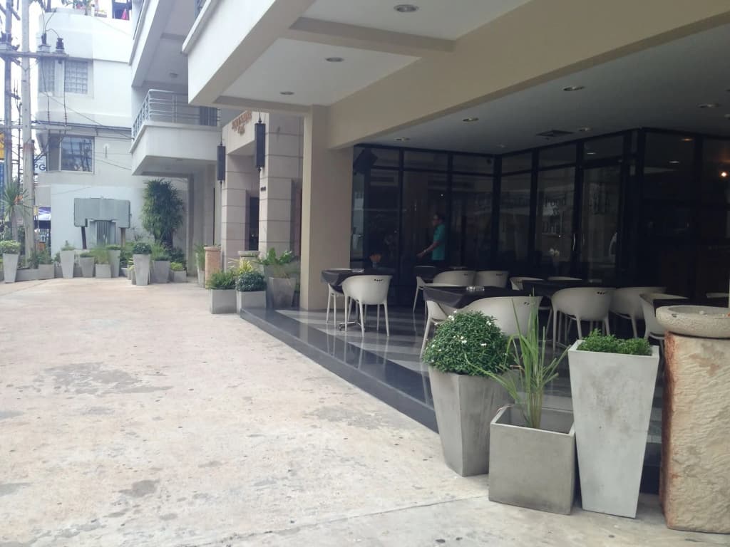 Sandy Spring Hotel - photo 16