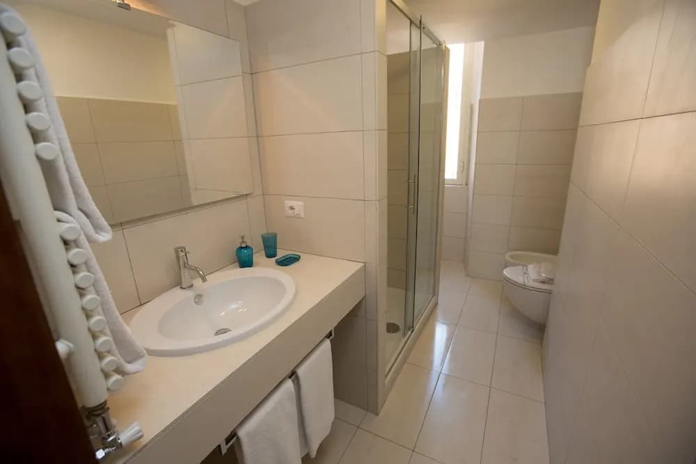 Ad2015 Guest House - photo 21