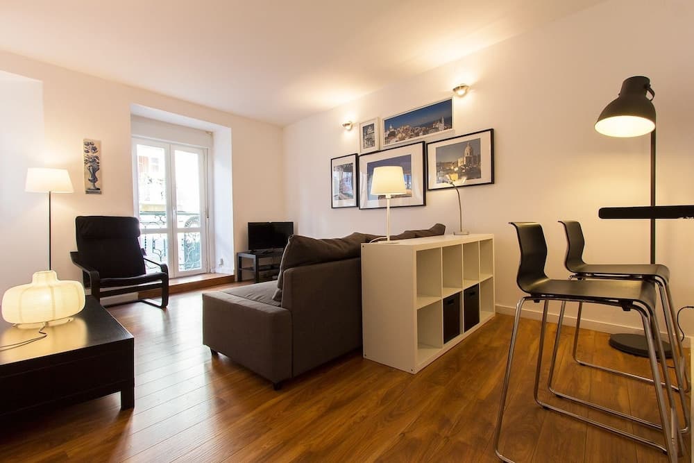 Typical Tailor Made Flat in Central Graça - main photo