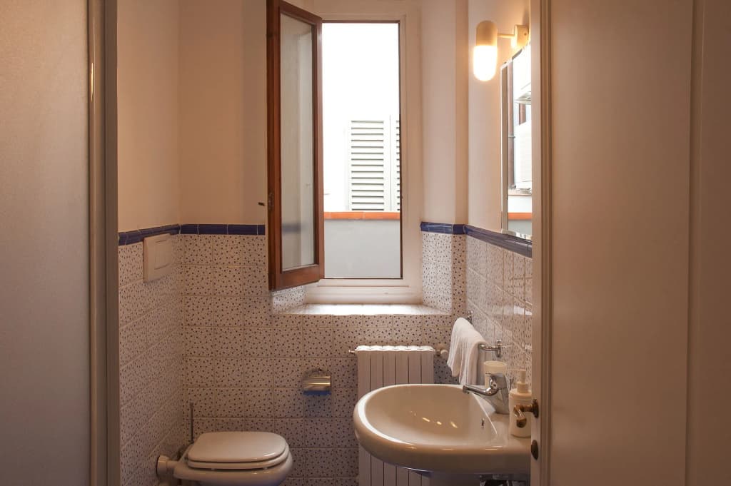 In Florence Apartments - photo 8
