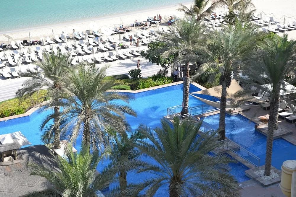 Entire 1 Bedroom Apartment in the Prestigious Palk Jumeirah - NBT - photo 11