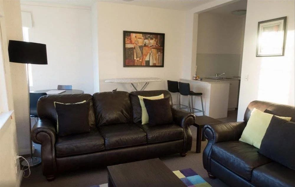Albert Park Apartments - photo 13