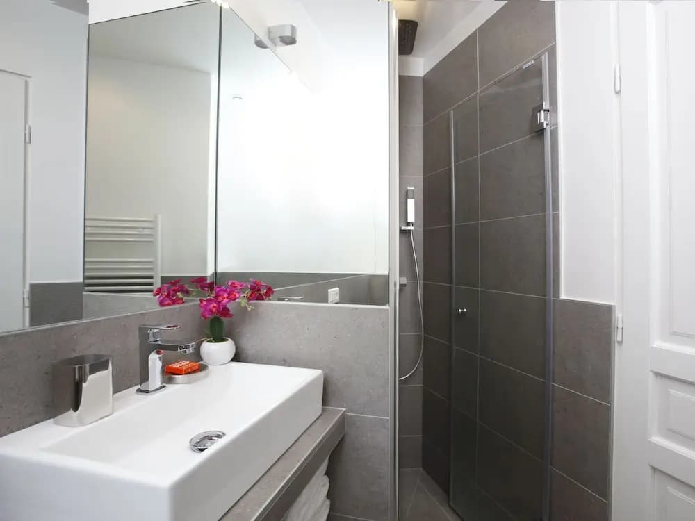 LUX 4BDR Opera Lafayette 2 by Livinparis - photo 7