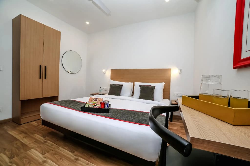 OYO Townhouse 080 Meera Bagh - photo 2