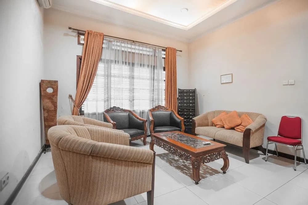 OYO 304 Griya Jogja - photo 11