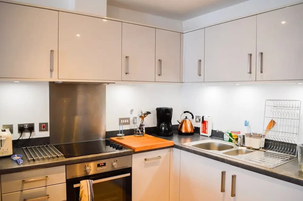 Spacious 2 Bedroom Home - photo 7