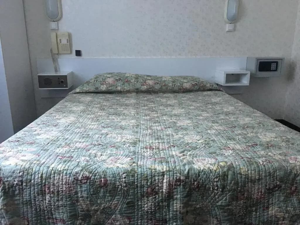 Green Park Hotel Paris - photo 2