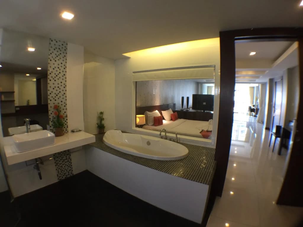 Platinum Hotel - photo 9