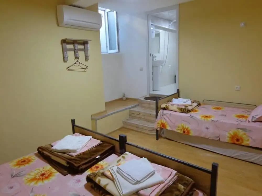 Hostel Beni - photo 4