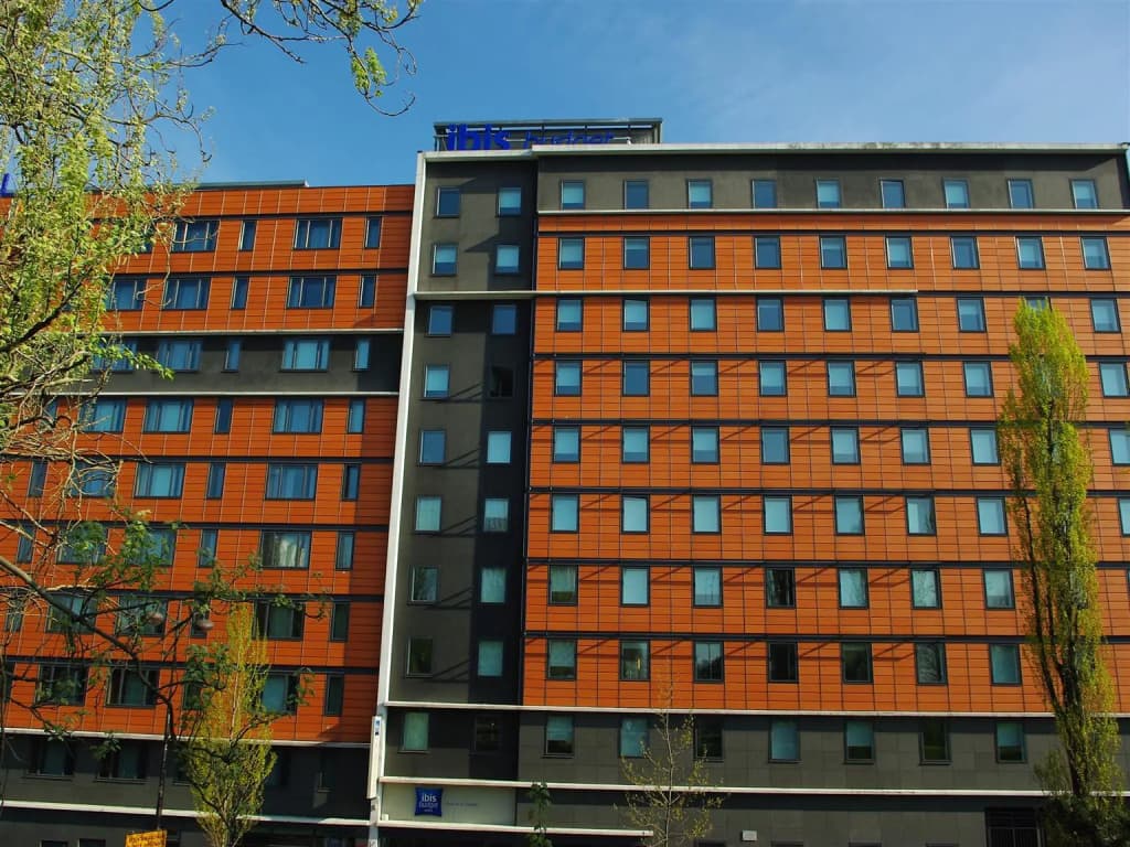 ibis Budget Paris porte de la Chapelle - Aréna - photo 2