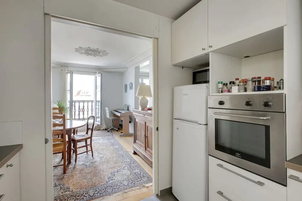 Apartment for 5 - Place des Vosges - photo 3