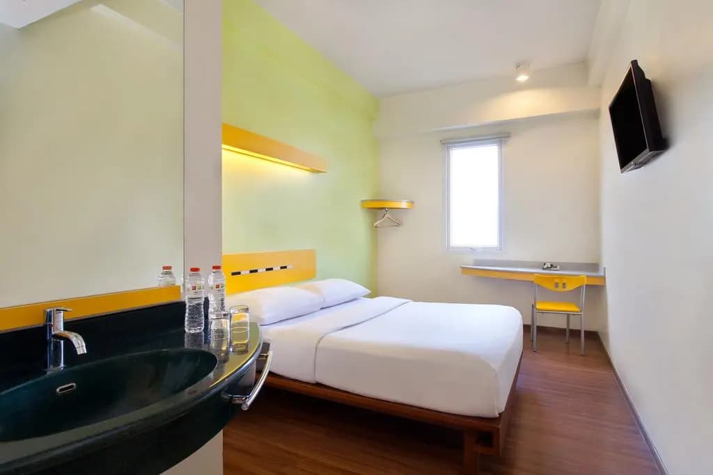 ibis budget Jakarta Menteng - photo 9