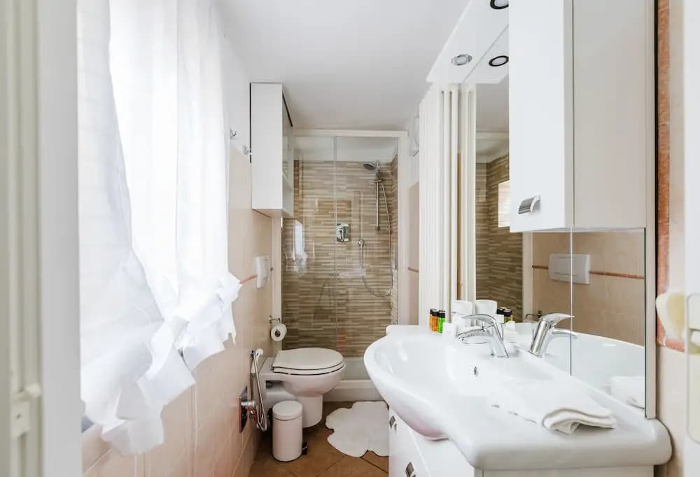 Florence Liona Apartments - photo 6