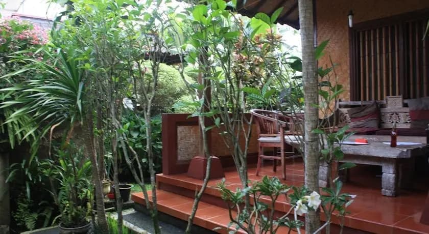 Suarsena Bungalow 2 - photo 5