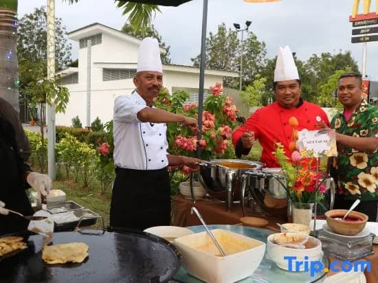 MITC Hotel - photo 2