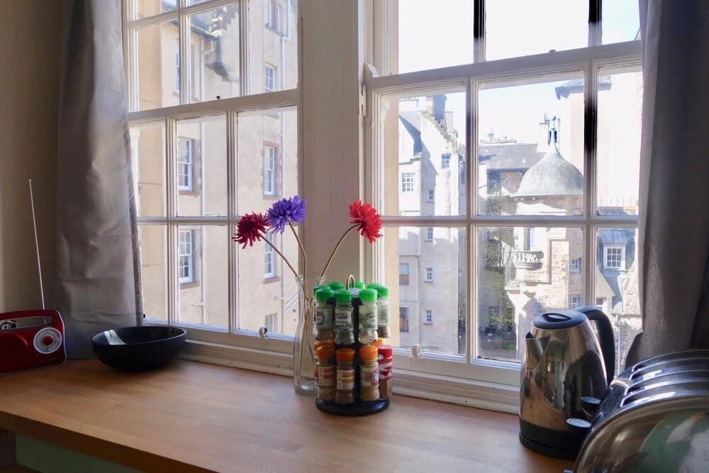 Castle Apartments - photo 8