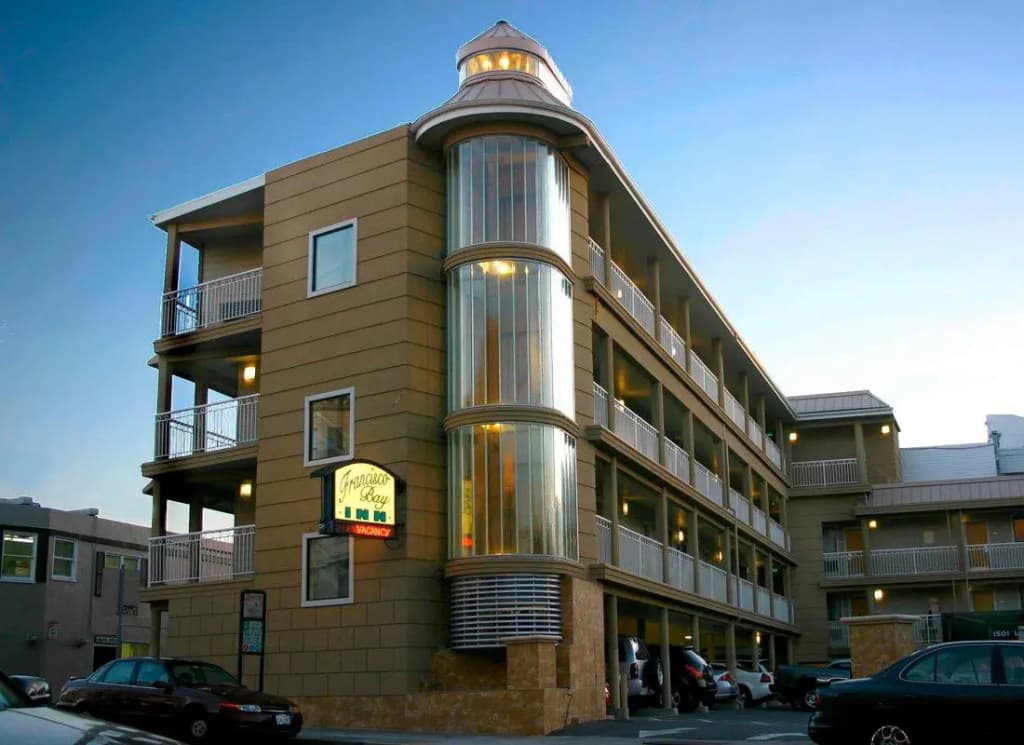 Francisco Bay Inn - photo 2