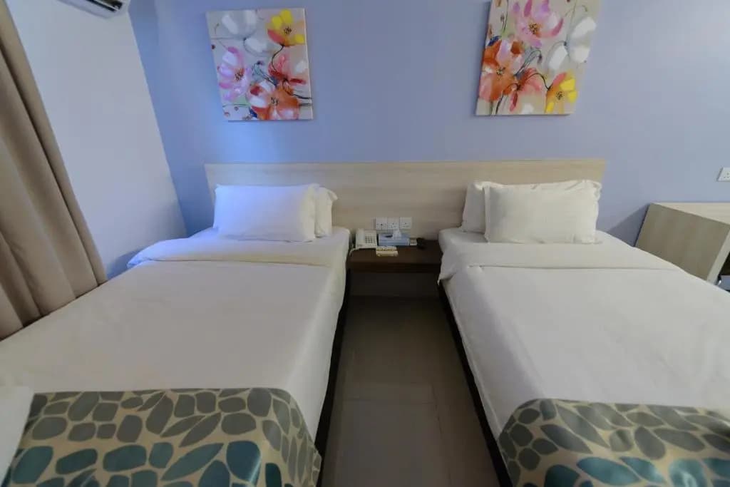 Samudra Court Hotel - photo 3