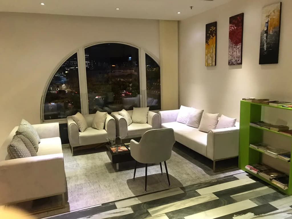 Crafa Harbour Hotel - photo 2