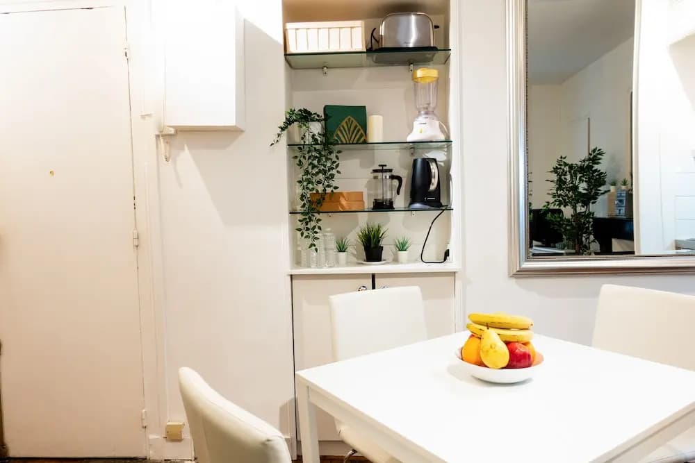 Chic & Spacious Flat at Tocqueville - photo 13