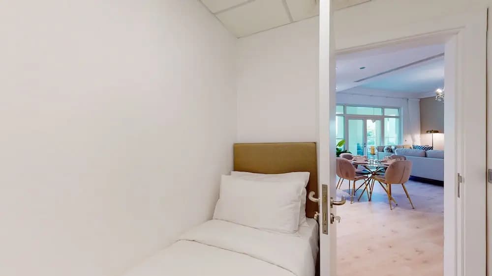 212 Shoreline 18 - photo 2