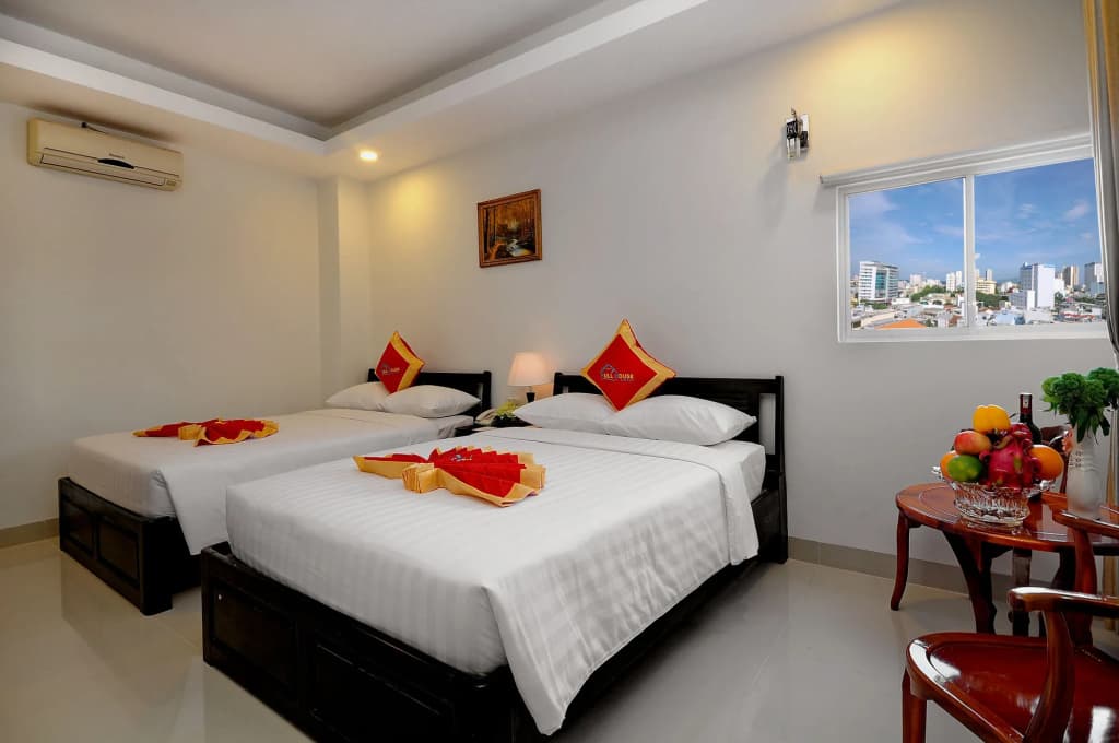 Full House Hotel - photo 4