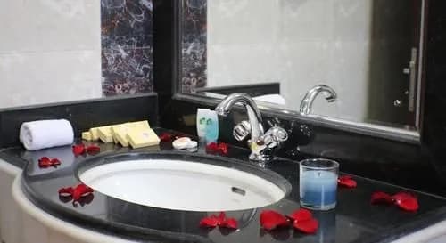 Pioneer Hotel Apartments - photo 9