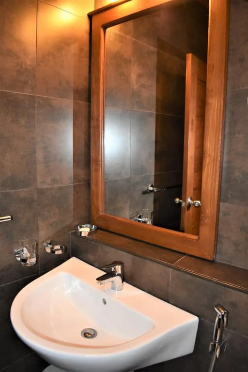Port View City Hotel - photo 10