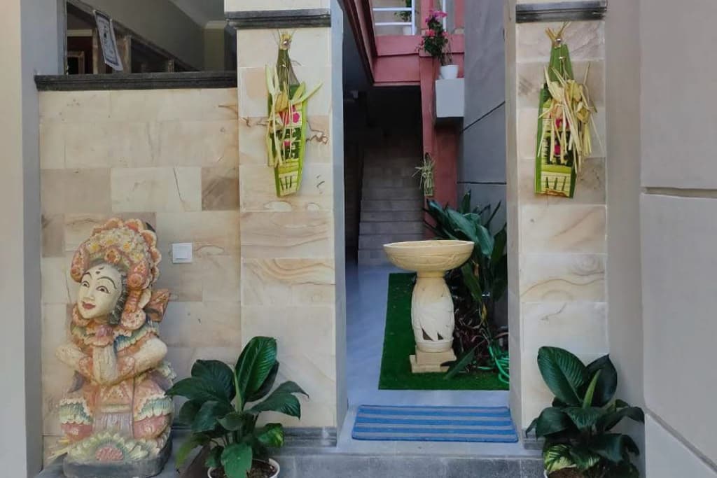 Jimbaran 5 Guesthouse - photo 11