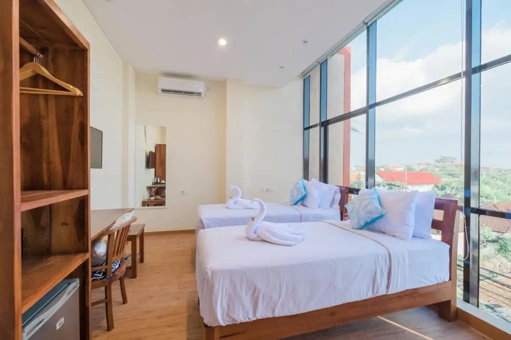 Caroline Guest House - photo 10
