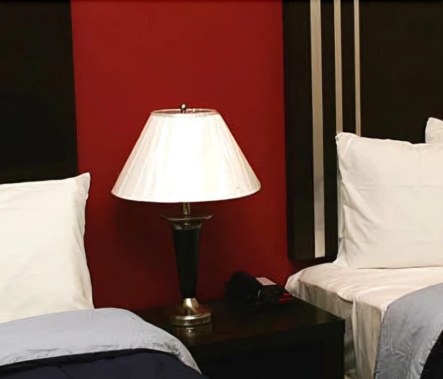 Hotel 99 - photo 4